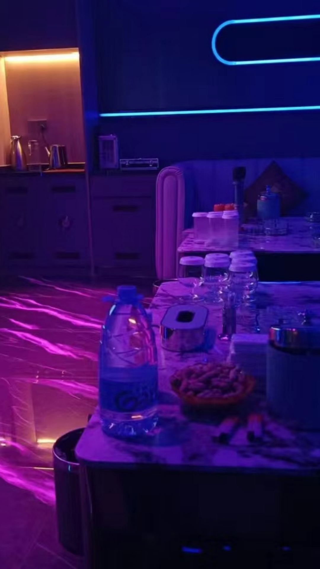 豪华包厢内部环境